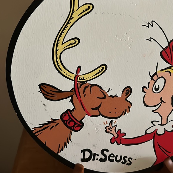 Cindy Lou and max wood decor - Picture 2 of 4